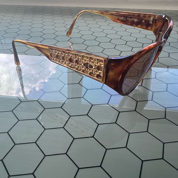Christian Dior 90s vintage sunglasses in LIKE NEW condition - Picture 1 of 10
